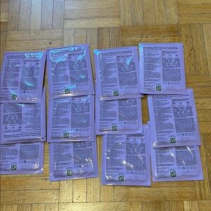 grace & stella Purple Skincare Packets